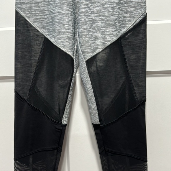 Victoria’s Secret PINK High-Waist Leggings - Picture 4 of 14